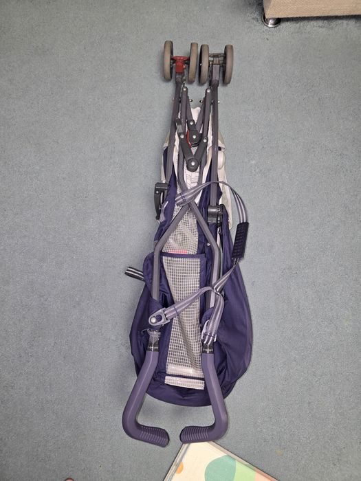 Carucior maclaren england