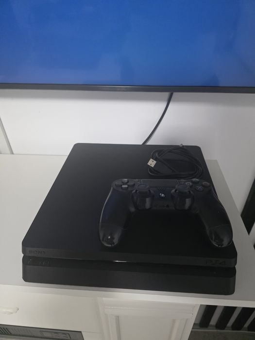 PS 4, 1TB + FC26