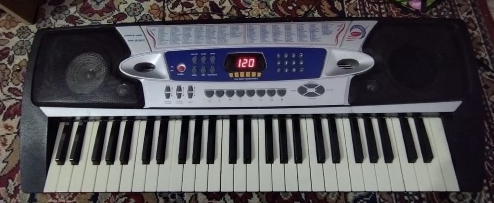 Продам синтезатор cortland mk-2063