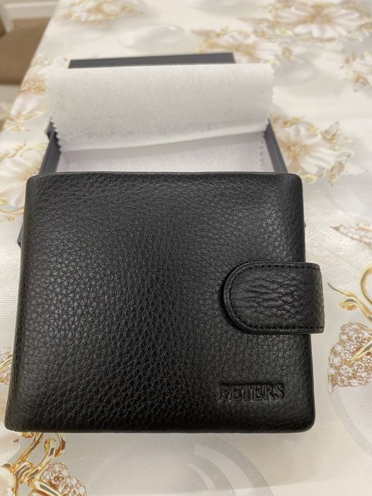 Продам новую портмоне кожаную