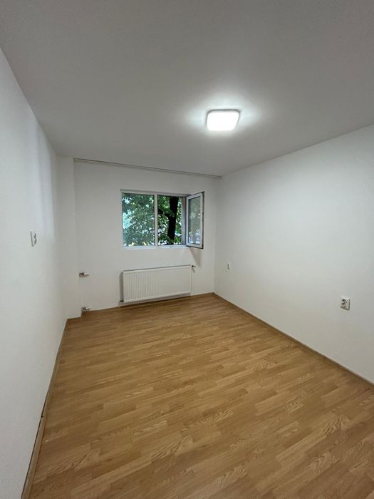 Vand ap 3 camere Iancului Strdal
