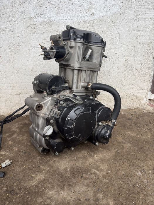 Vând motor atv 250cc