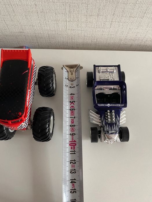 Лот колички Hot Wheels