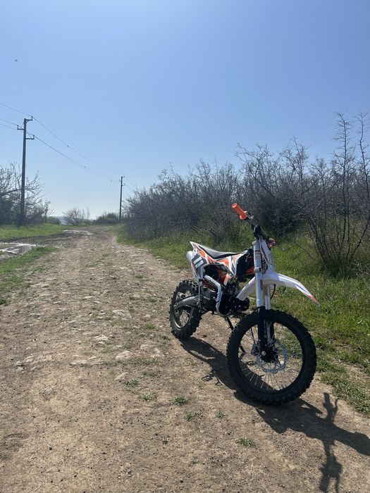 Продавам telstar 125