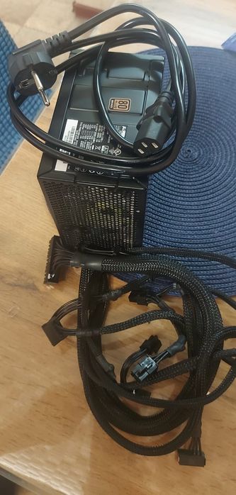 Продам блок питания для компьютора