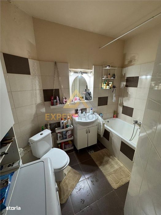 Apartament de vanzare cu 4 camere, Str. Moldovei-Central