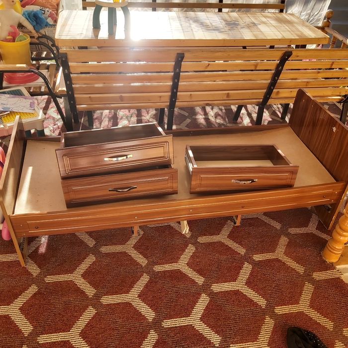 Bolalar korvati sotiladi