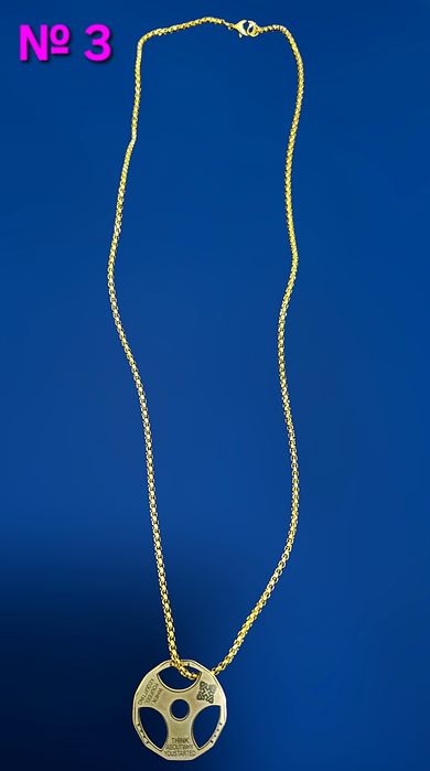 Фитнес/Спортно колие от медицинска  сплав с дъмбели , гири и дискове