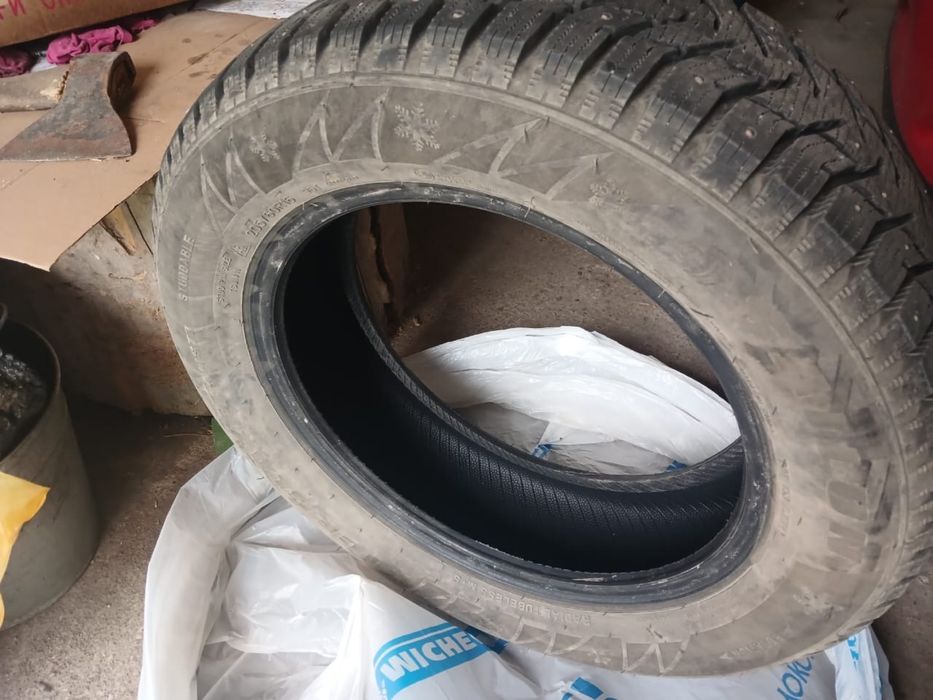 Продам зимнюю резину