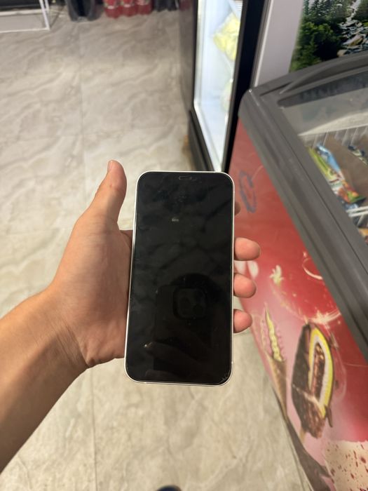 iphone 12.