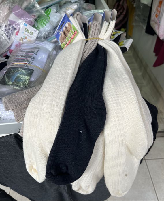 Вълнени чорапи ръчно плетени