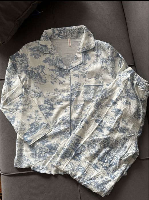 Пижамы , домашняя одежда