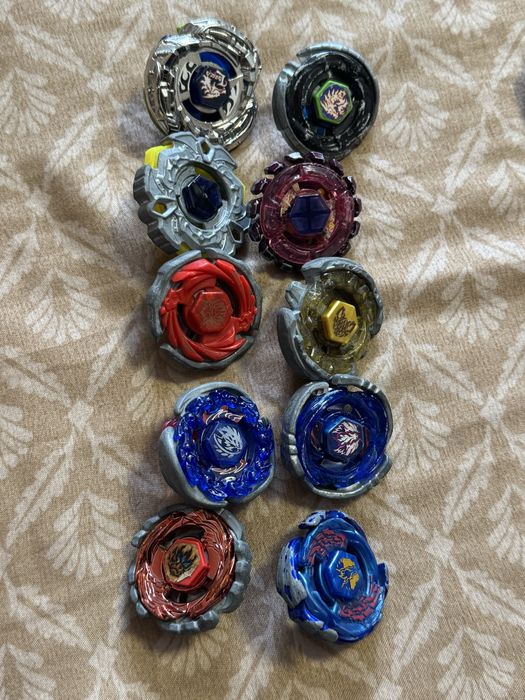 Vand beyblade colectie