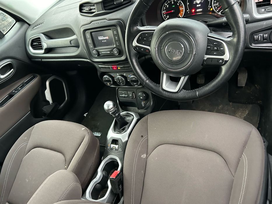 Volan Jeep Renegade 2017 (prețul este petru volanul fără airbag)