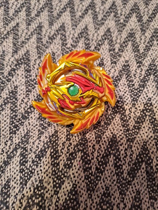 Игрушка бэйблэйд