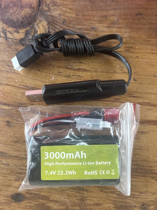Акумулатотна батерия 7.4V 3000 mAh 2S литиева батерия с JST изход, съвместима с UDIRC UD1601 UD1602 SG1603 RC