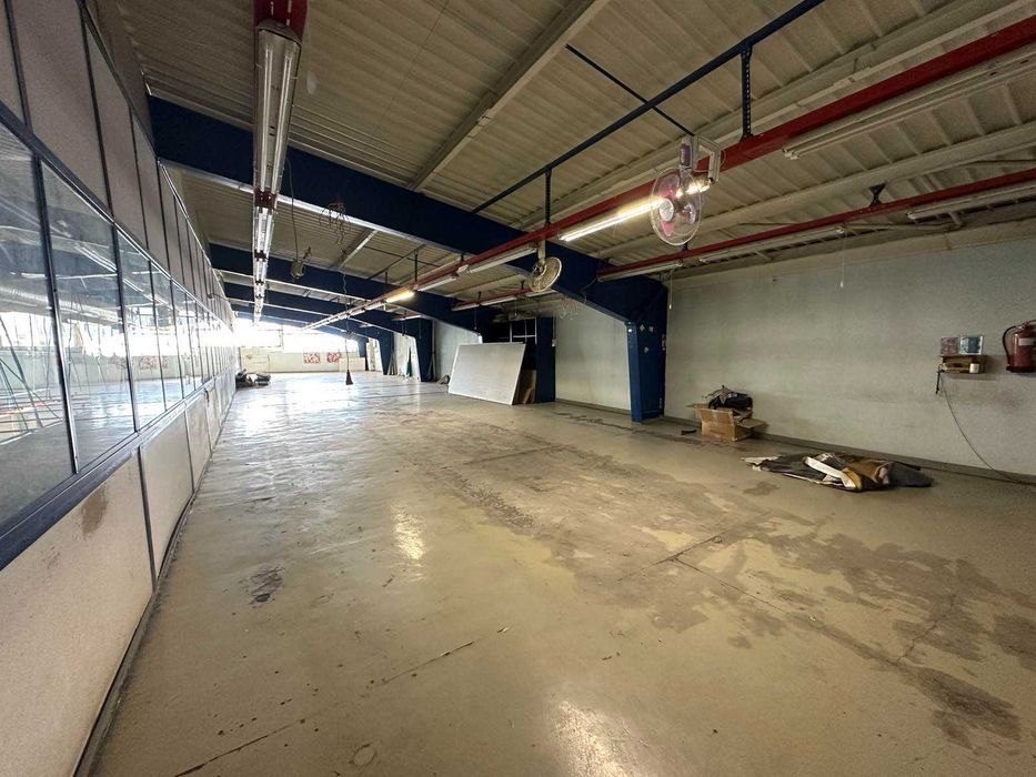 Дава се под наем Склад в Пловдив, Индустриална зона - Изток - 2400 кв.м за 11969.19 € - Снимка #11