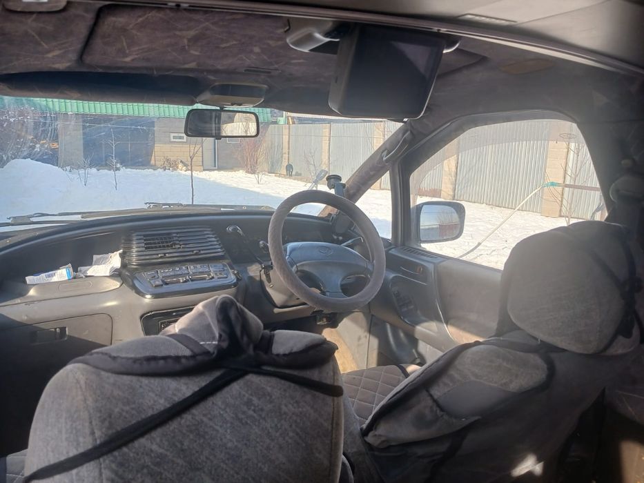 Продам Toyota lusida