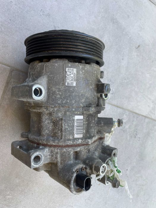 Compresor AC Toyota Corolla/ Auris 1.6 Denso 6SES14C + Evaporator bord