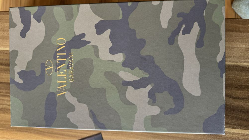 Оригинални Valentino Soul Rockstud sneakers