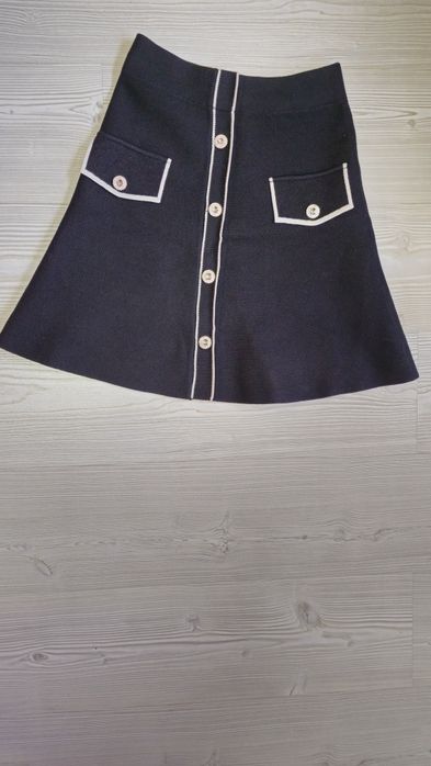 Дамска нова черна пола