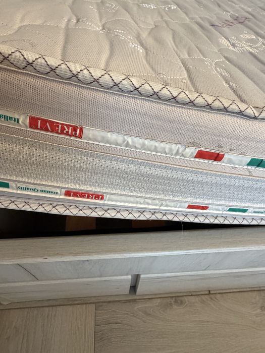 Saltea 140 x 200, fabricata in Italia, din spuma cu memorie