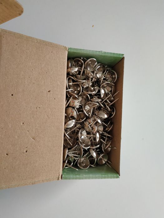 Cuie decorative pioneze nichel medii 300 buc tapițerie, canapele Chest