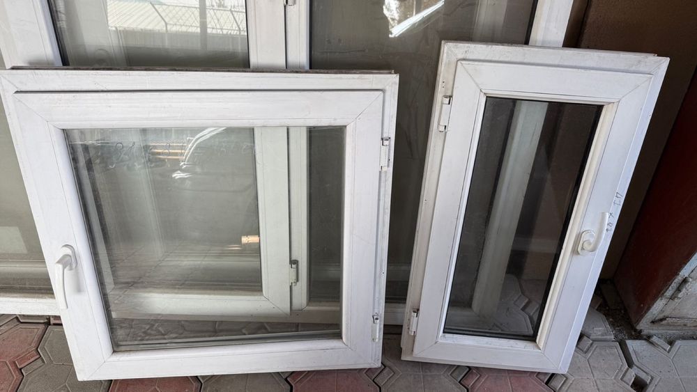 Окно пластиковое б/у 81*81