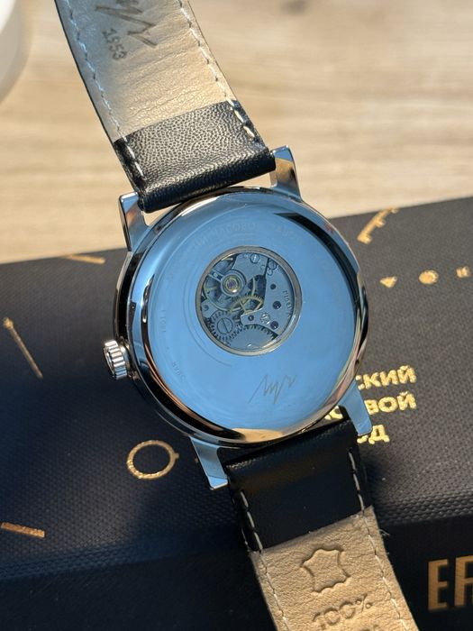 Продаются часы Луч