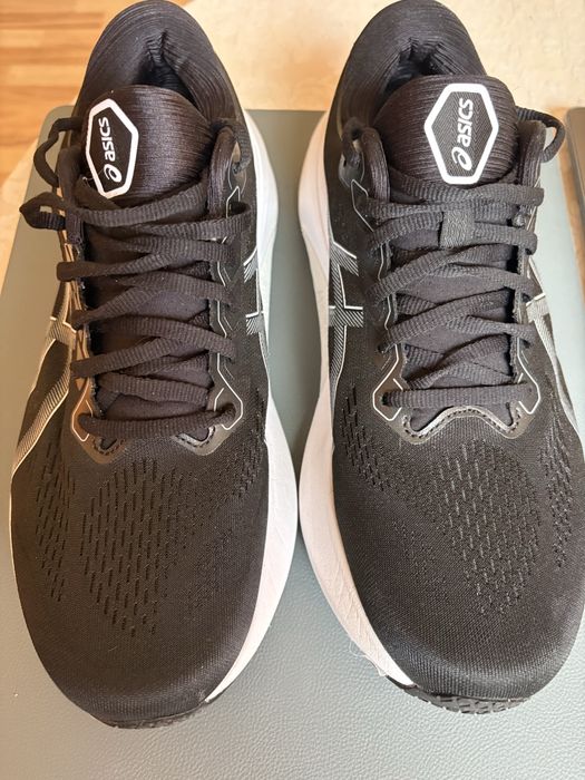 Продавам ASICS Gel-Kayano 30