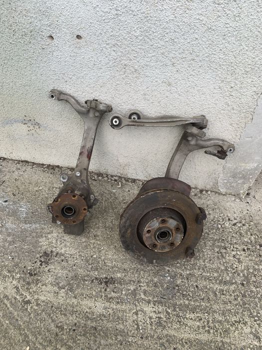 Fuzeta dreapta fata Audi a6 C6 3.0 TDI QUATTRO ASB bmk