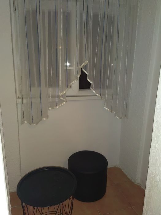 Inchiriez garsoniera Apostol Andrei