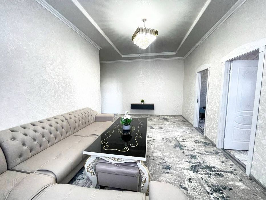 Юнусобод тумани— 2-хонали квартира Shahriston метро сига  800 м йул