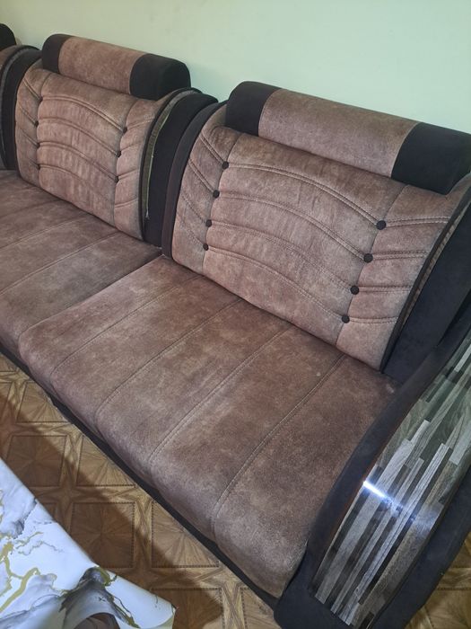 Продаётся мебель диван уголок в отличном состояние новыйе