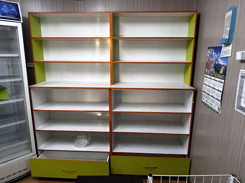 Продается витрина