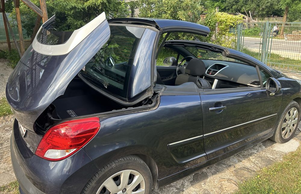 Peugeot 207 cabrio-km putini, impecabila