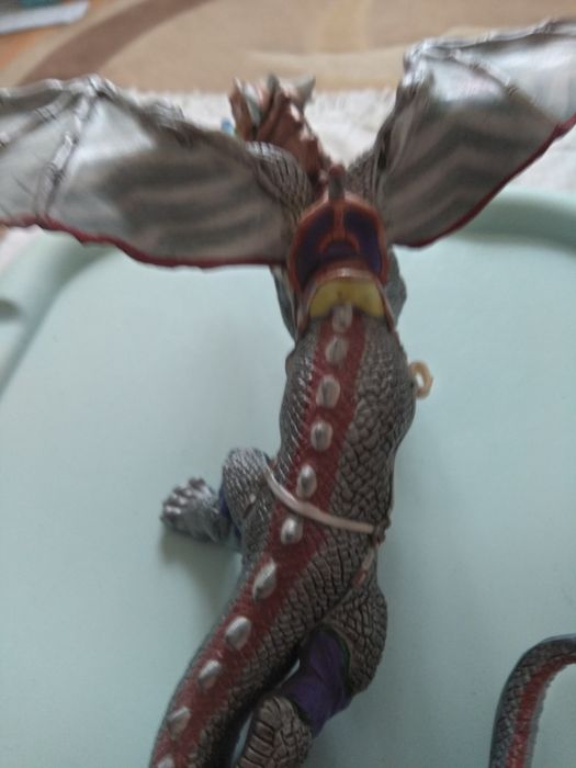 Dragon. Personaj științifico fantastic