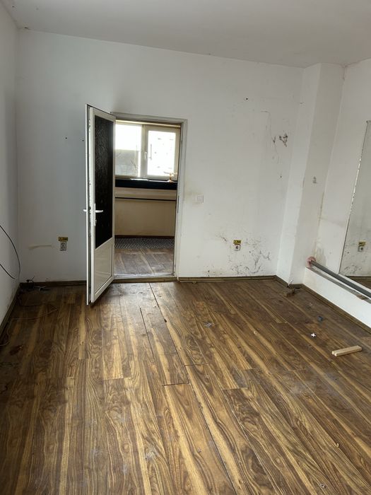 Vand casa strada Paltinis !