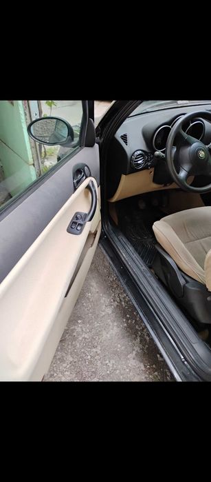 Продавам автомобил Alfa Romeo 147