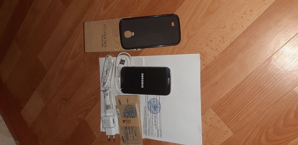 Продам Samsung Galaxy S4