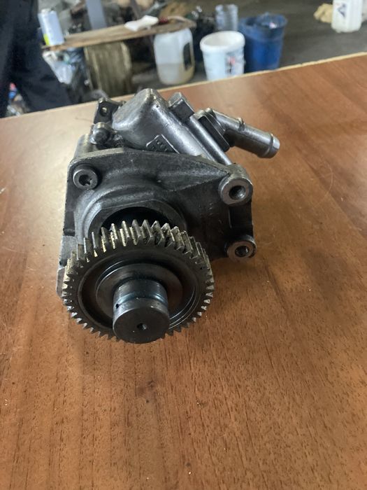 Audi A8 D3 4.2 tdi Хидравлична Помпа