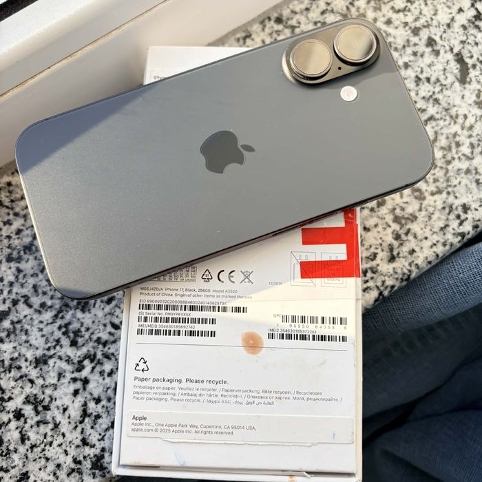 Vand iphone 17 , 256gb impecabil