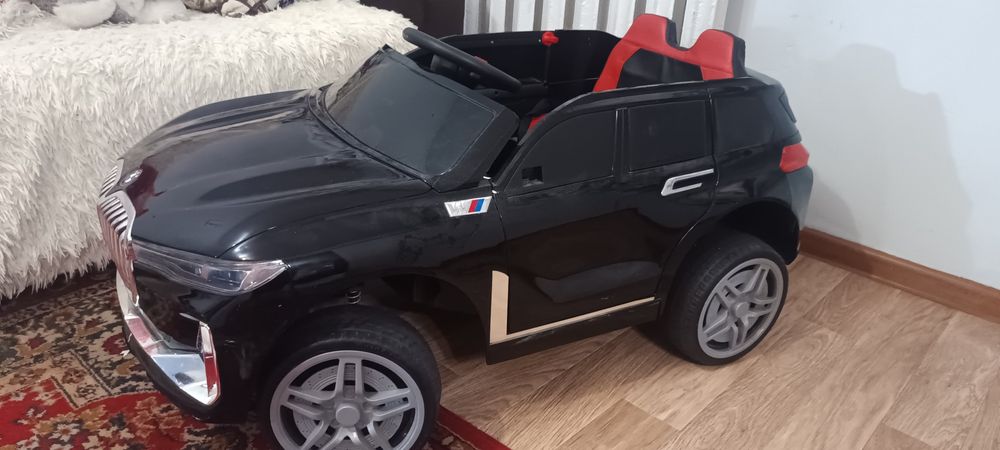 Продам машину на пульте