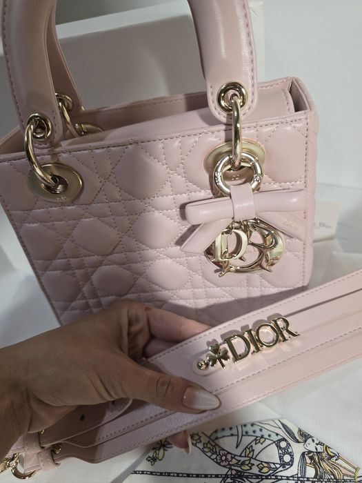 Налична чанта Lady Dior Soupir Pink
