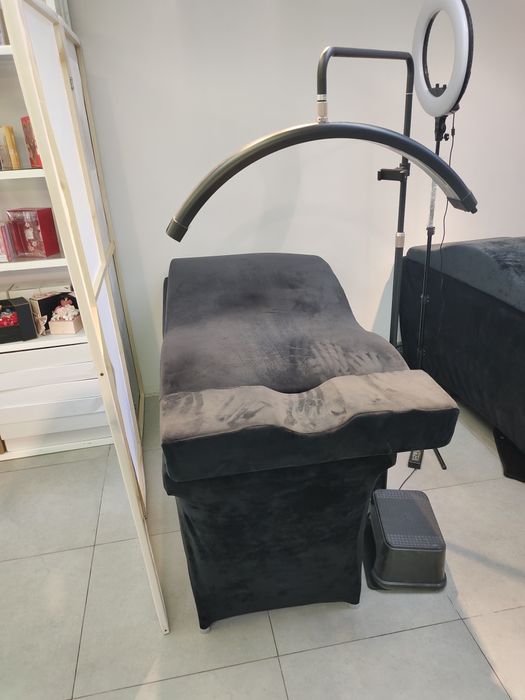 Продаются кушетки, матрас для ресниц