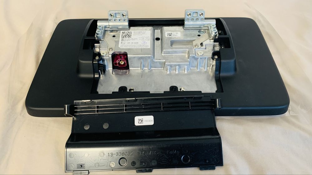 Vand tableta digitala pentru BMW