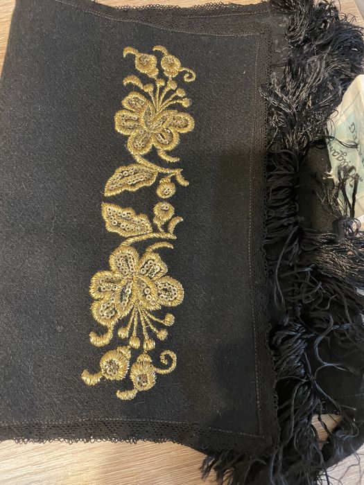 Costum popular fetite