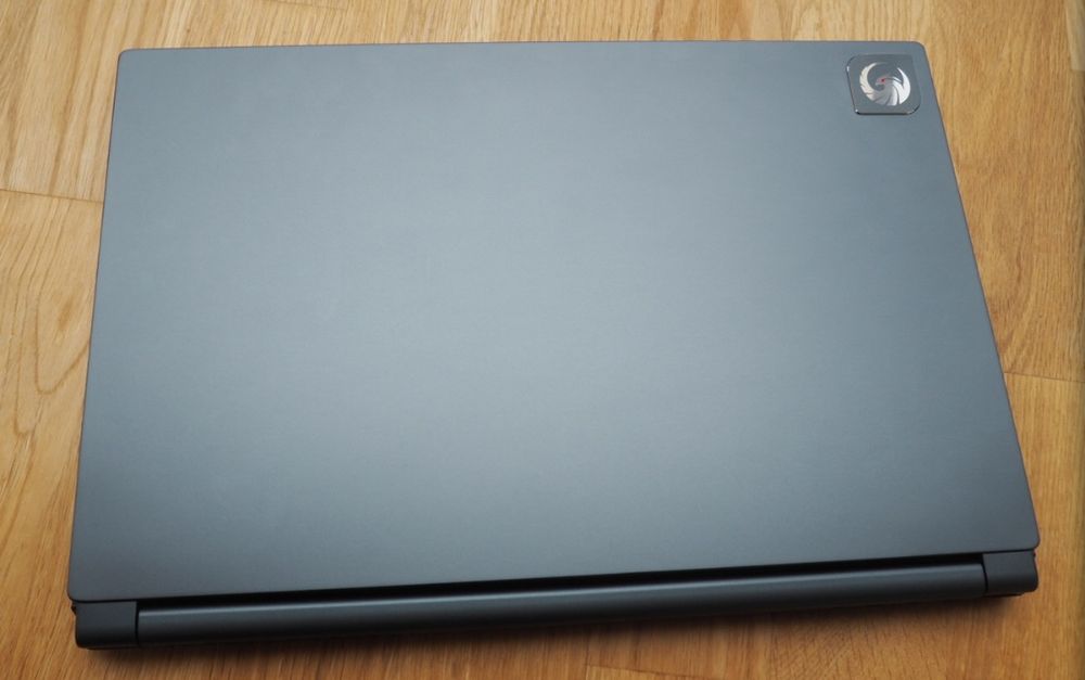 Ноутбук MSI DELTA 15