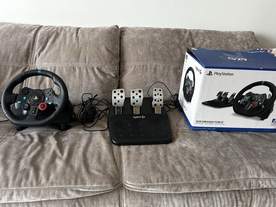 Volan cu pedale Logitech G29 in stare perfecta