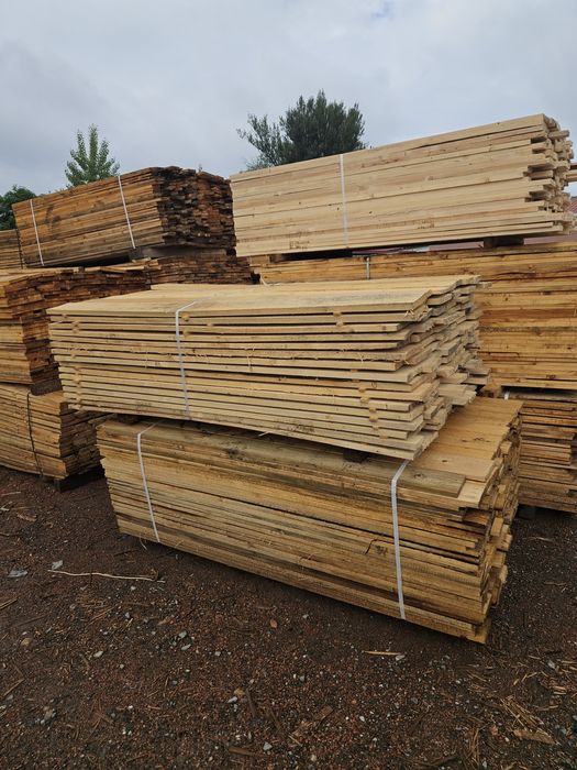 Vind cherestea rasinoase asteriala .Pret 800/mc